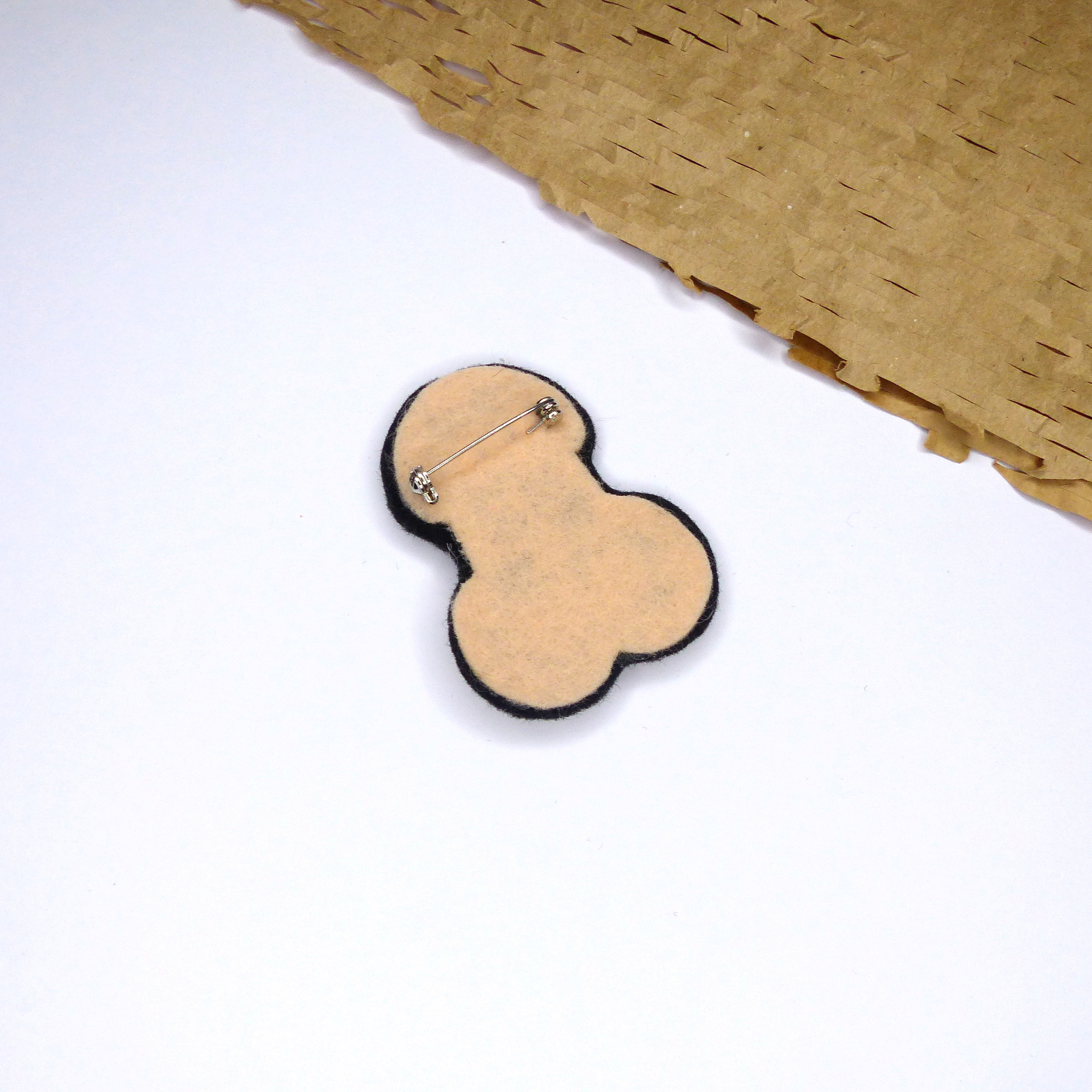 Ručně šitá brož - pindík